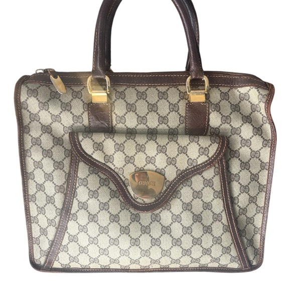 Rare Vintage Gucci monogram travel tote- EVC

“One of one. Will not relist.” - Picture 3 of 17